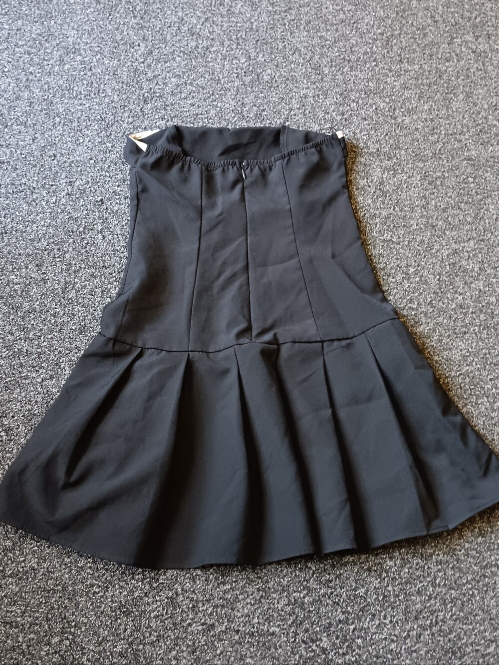 Strapless Black Skater Mini Dress with White Trim, Forever 21 Size Small - Picture 6 of 9